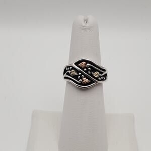 Black Hills Gold Sterling Silver 12K Grape Leaves Floral Band Ring